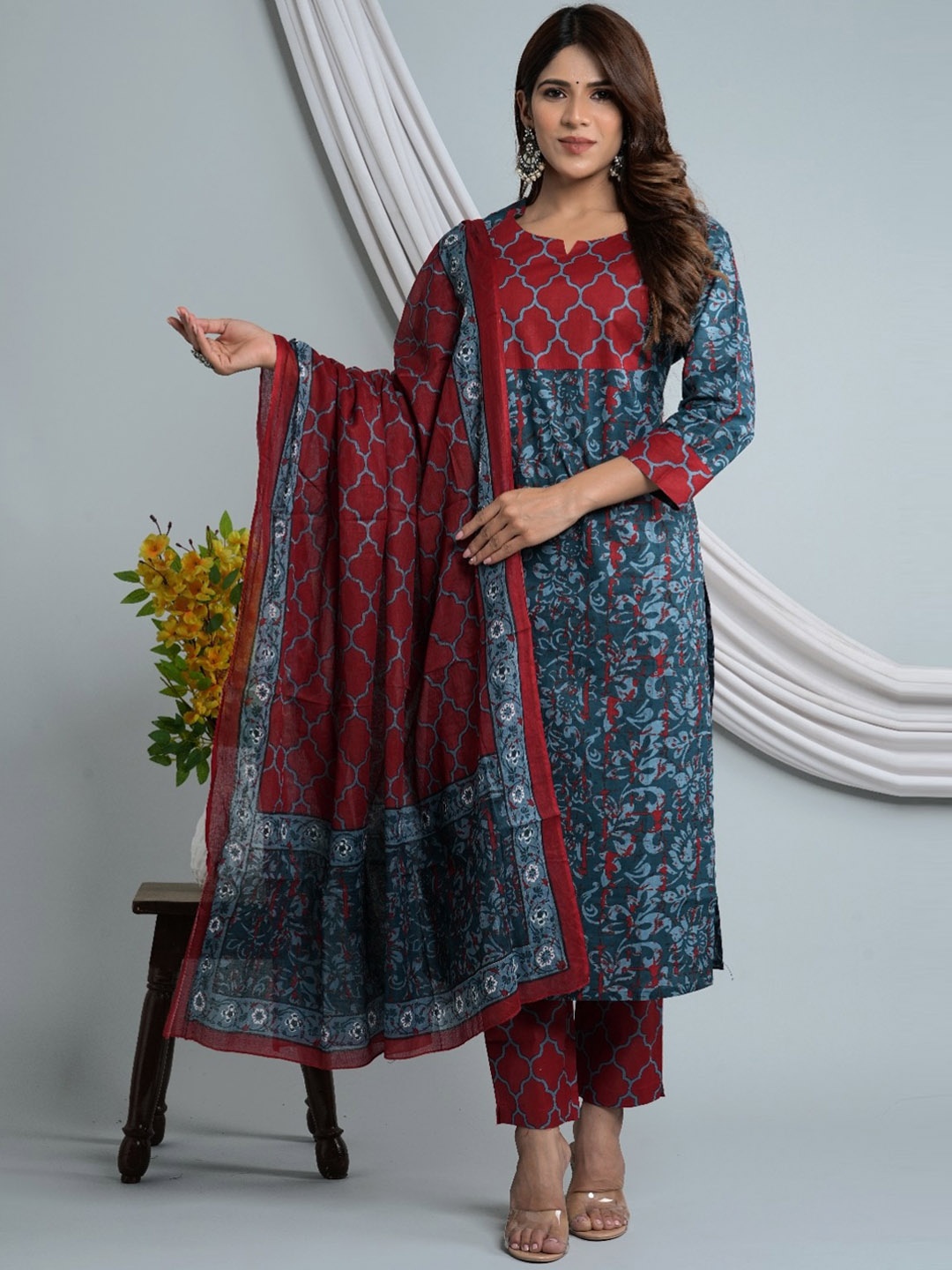 

UNIBLISS Floral Printed Pure Cotton Straight Kurta & Pyjamas With Dupatta, Red