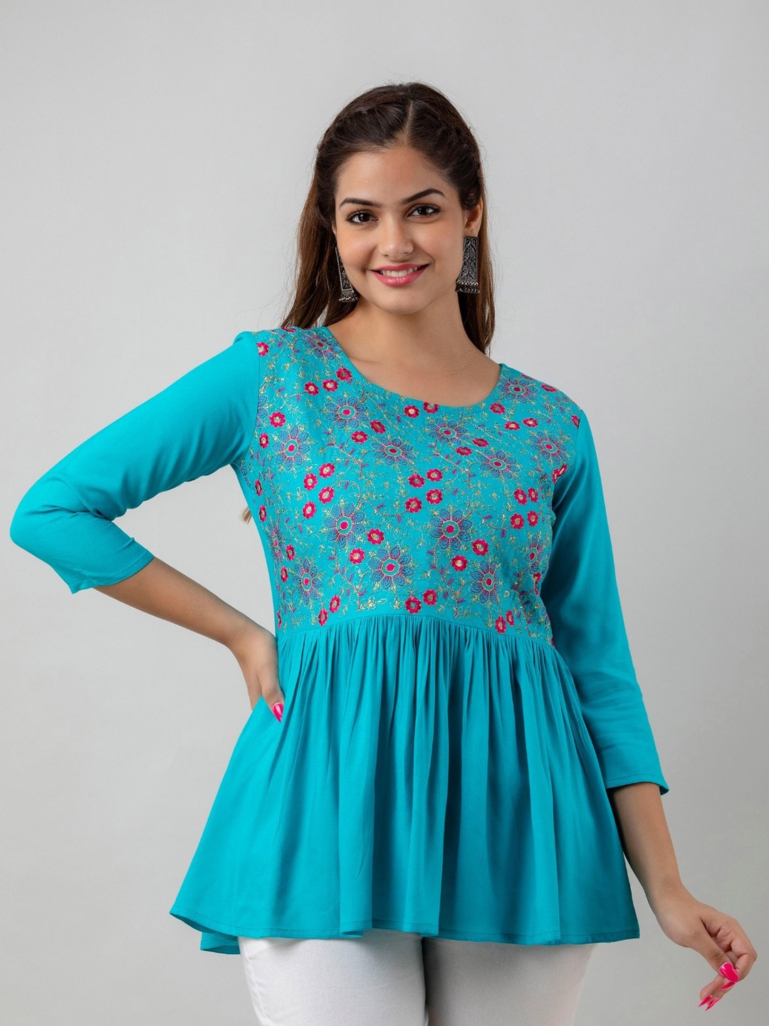

SHOOLIN Round Neck Floral Embroidered Flared Kurti, Blue