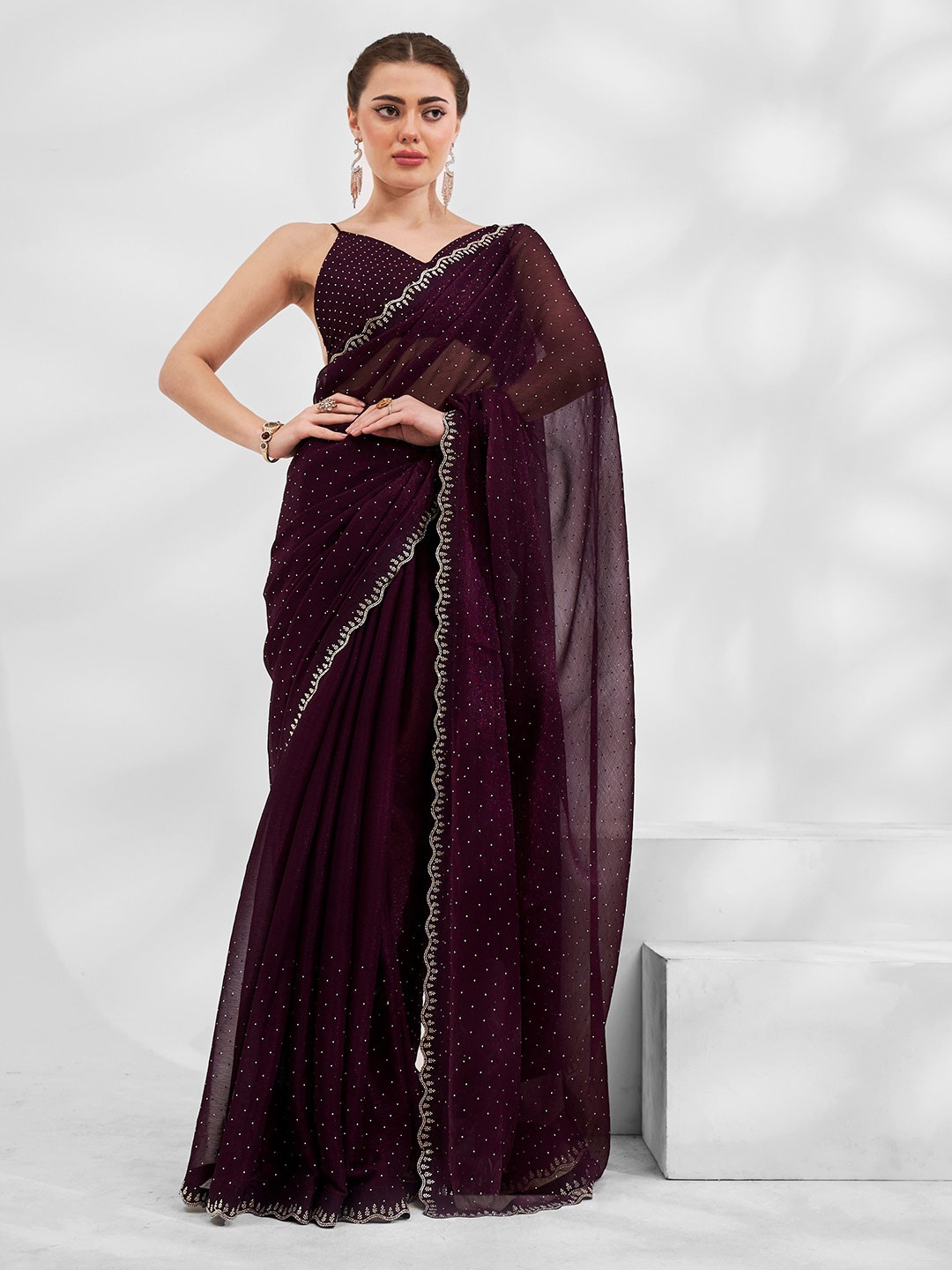 

Mitera Embellished Beads and Stones Pure Chiffon Saree, Burgundy