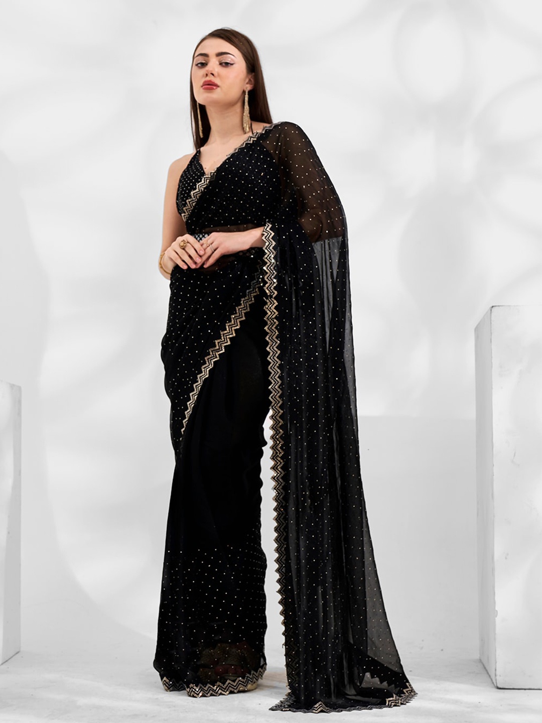 

Mitera Embellished Beads and Stones Pure Chiffon Saree, Black