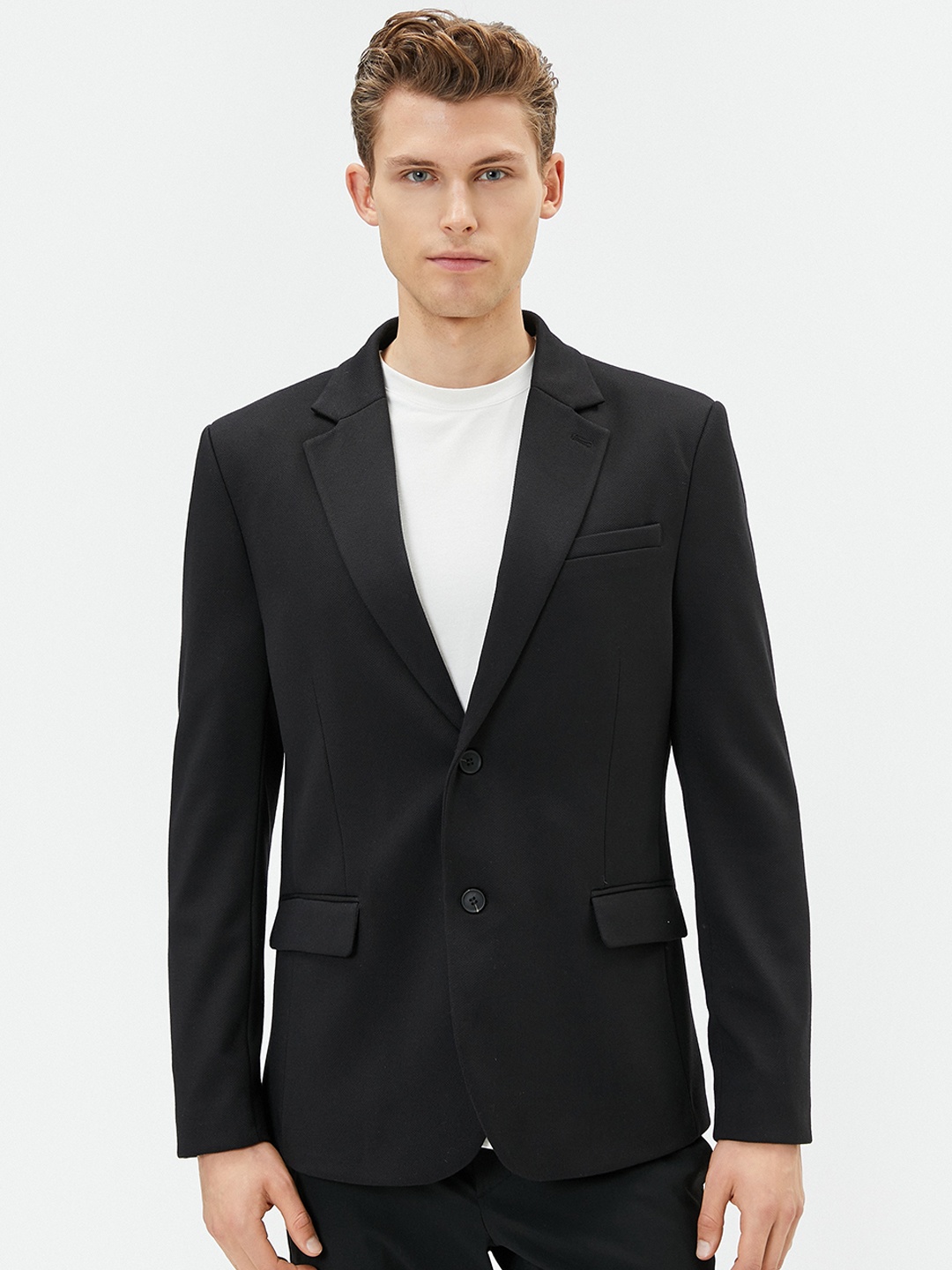 

Koton Solid Single-Breasted Blazer, Black