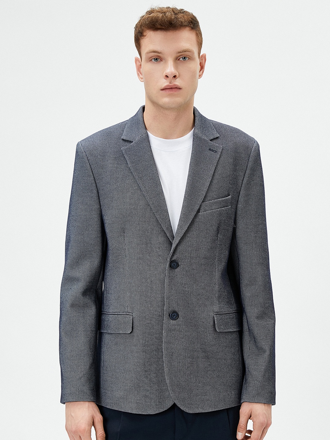 

Koton Men Self-Design Single Breasted Blazer, Navy blue