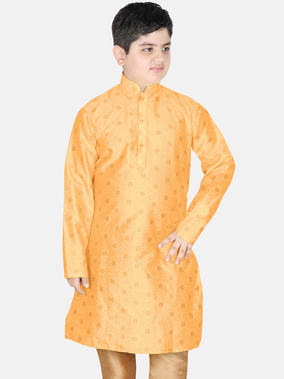 

SG YUVRAJ Boys Floral Embroidered Mandarin Collar Jacquard Straight Kurta, Yellow