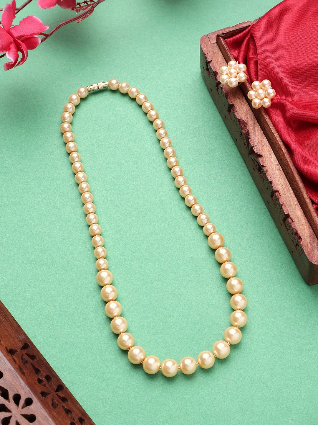 

Mali Fionna Gold Plated Pearls Bedded Jewellery Set