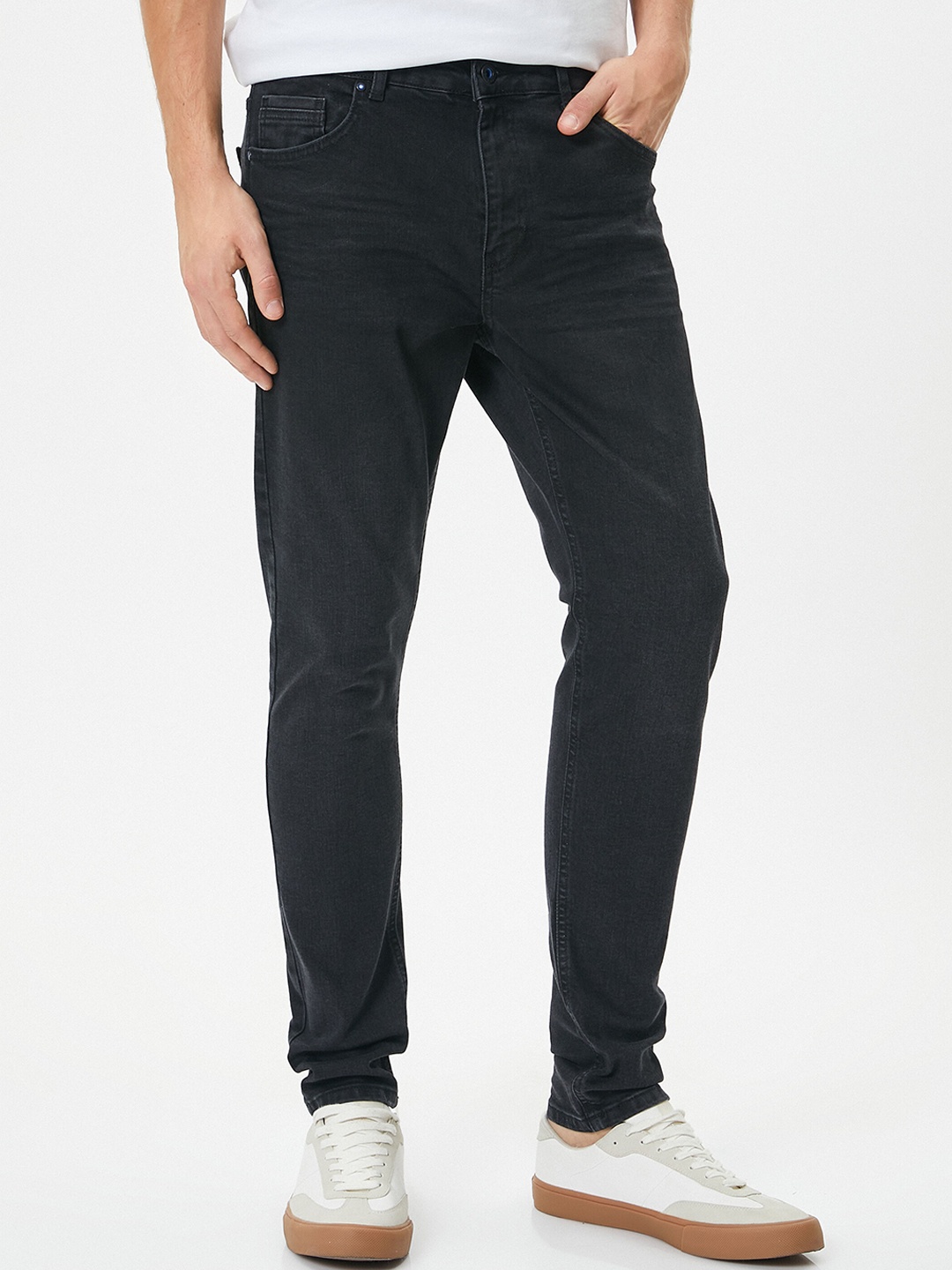 

Koton Men Regular Fit Stretchable Jeans, Black