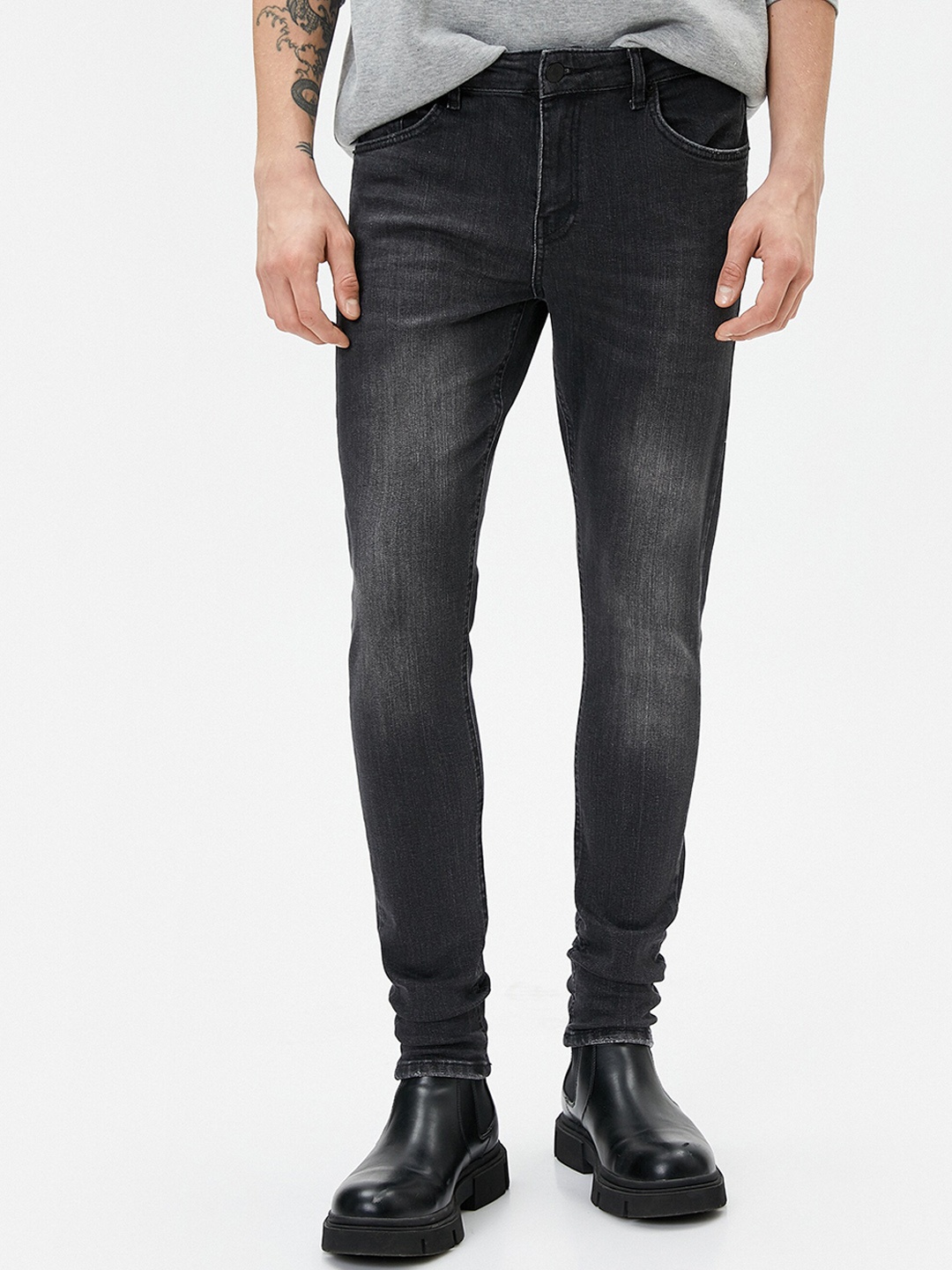 

Koton Men Light Fade Stretchable Jeans, Black