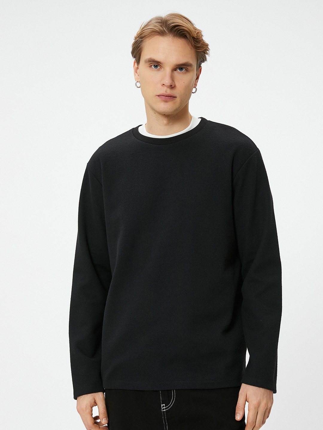 

Koton Round Neck Pullover Sweater, Black