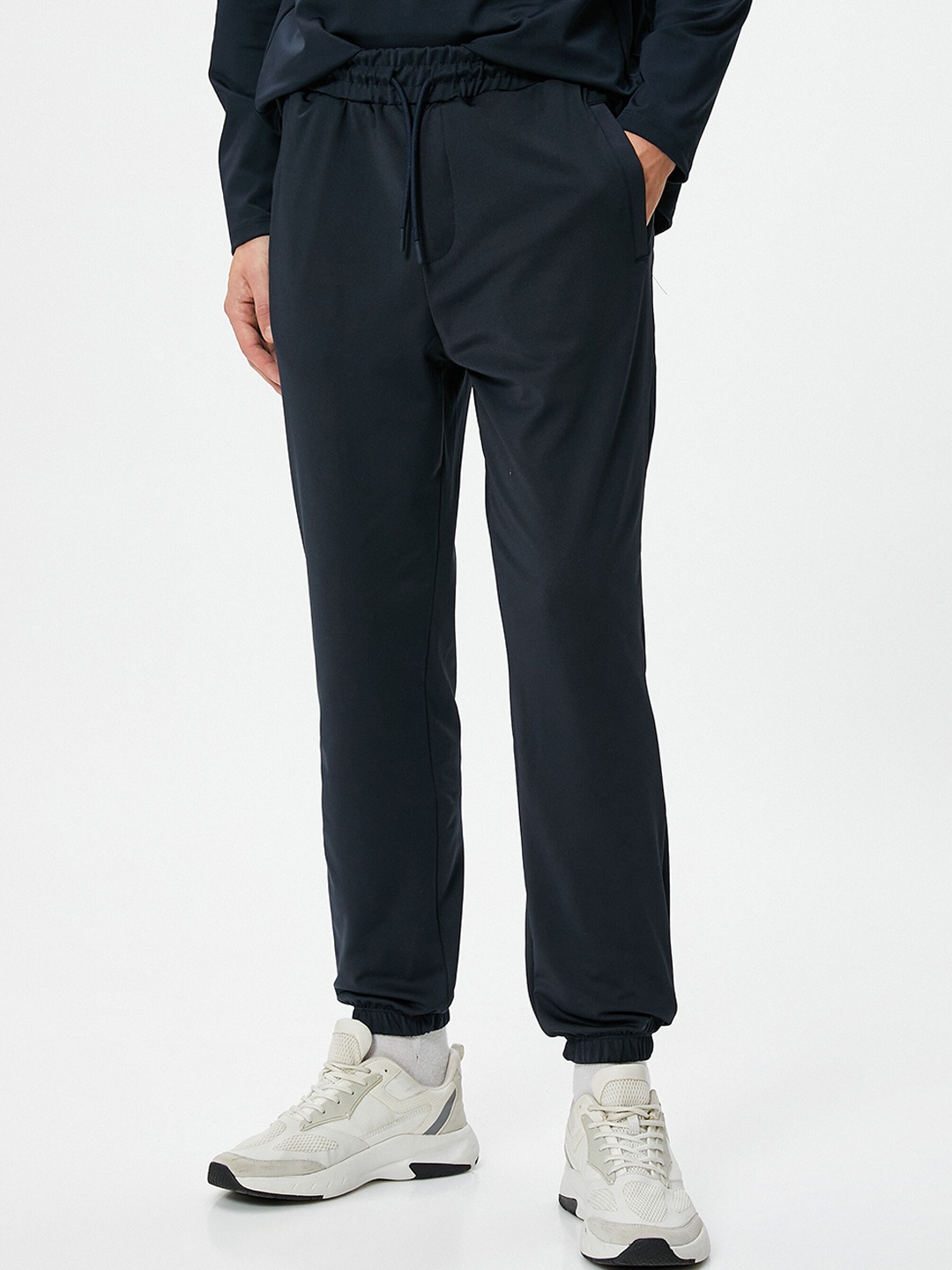 

Koton Men Mid-Rise Joggers, Navy blue