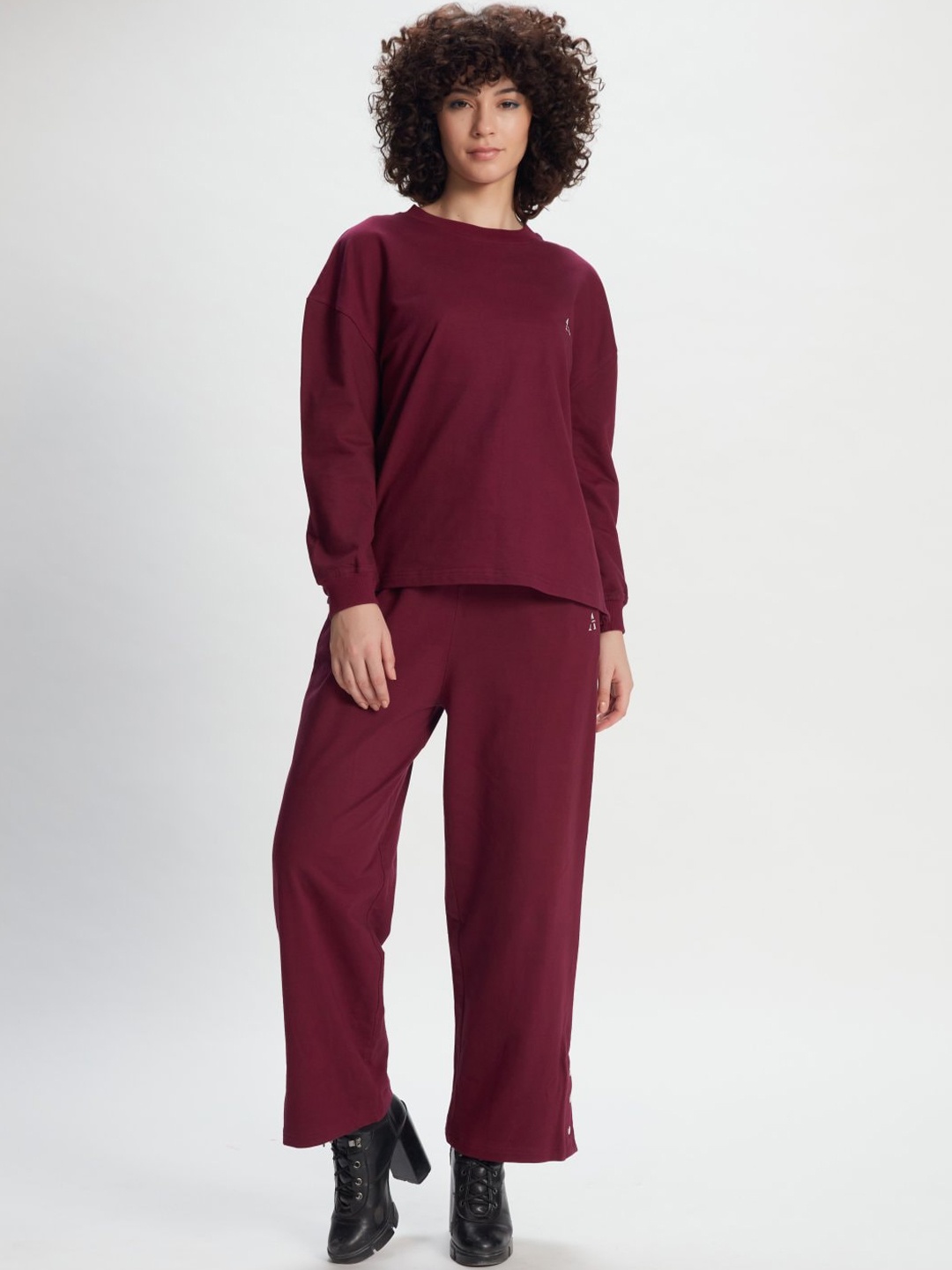 

SONA Round Neck T-shirt With Trousers, Burgundy