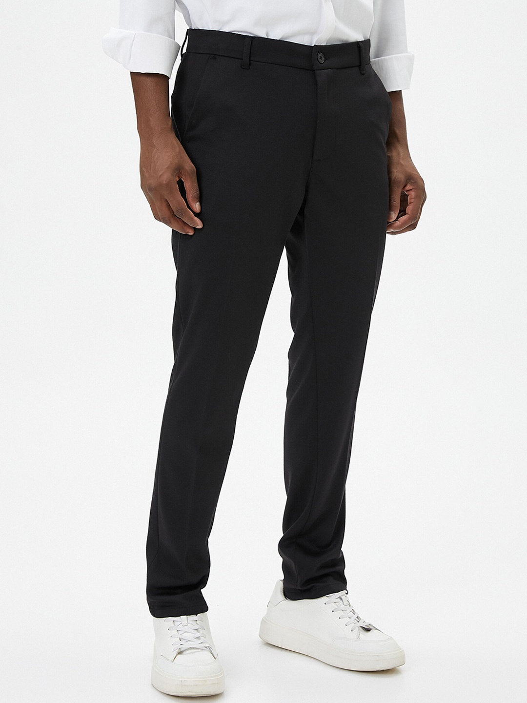 

Koton Men Mid-Rise Regular Trousers, Black