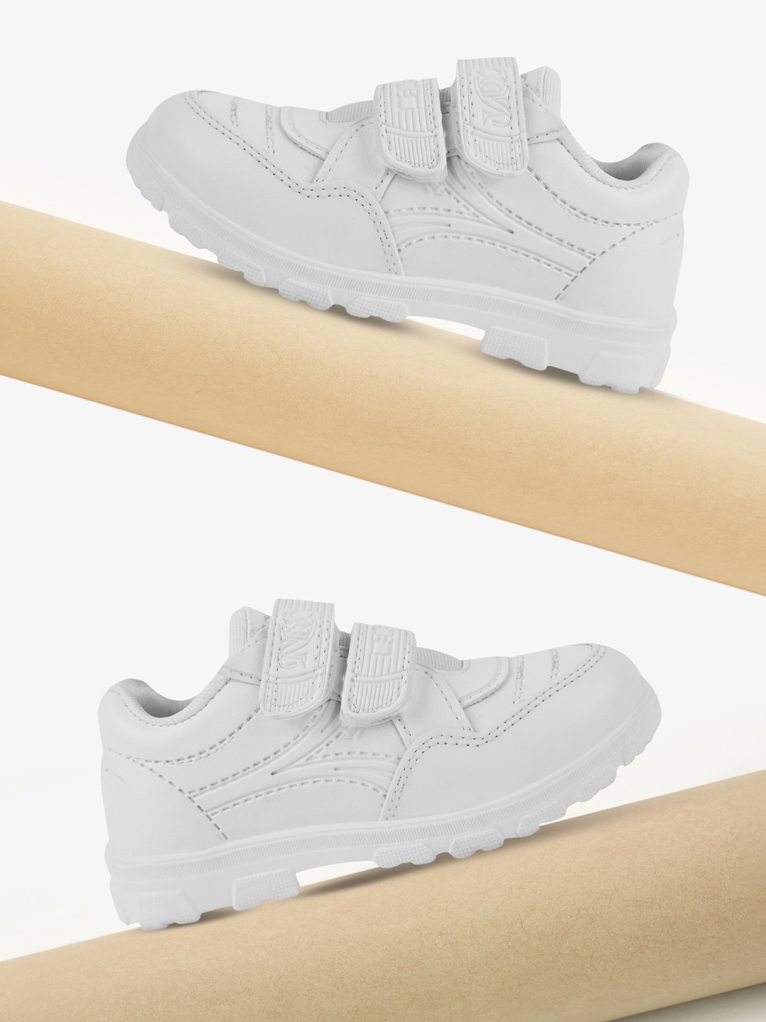 

BAESD Boys Textured Lightweight Sneakers, White