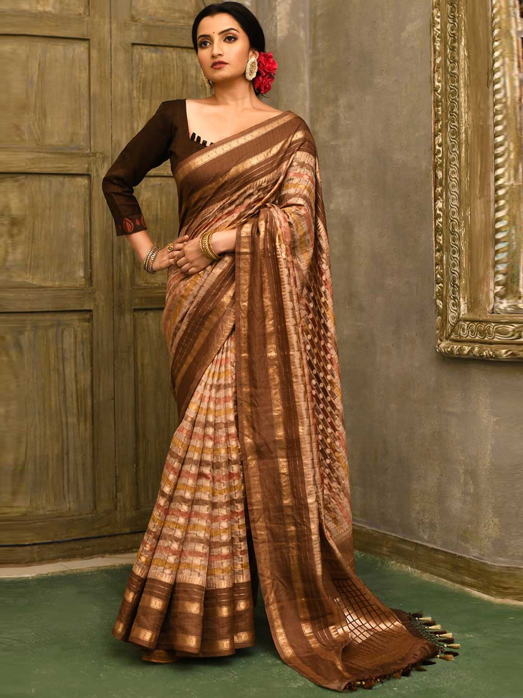 

Rasm by Muskaan Woven Design Zari Banarasi Saree, Brown