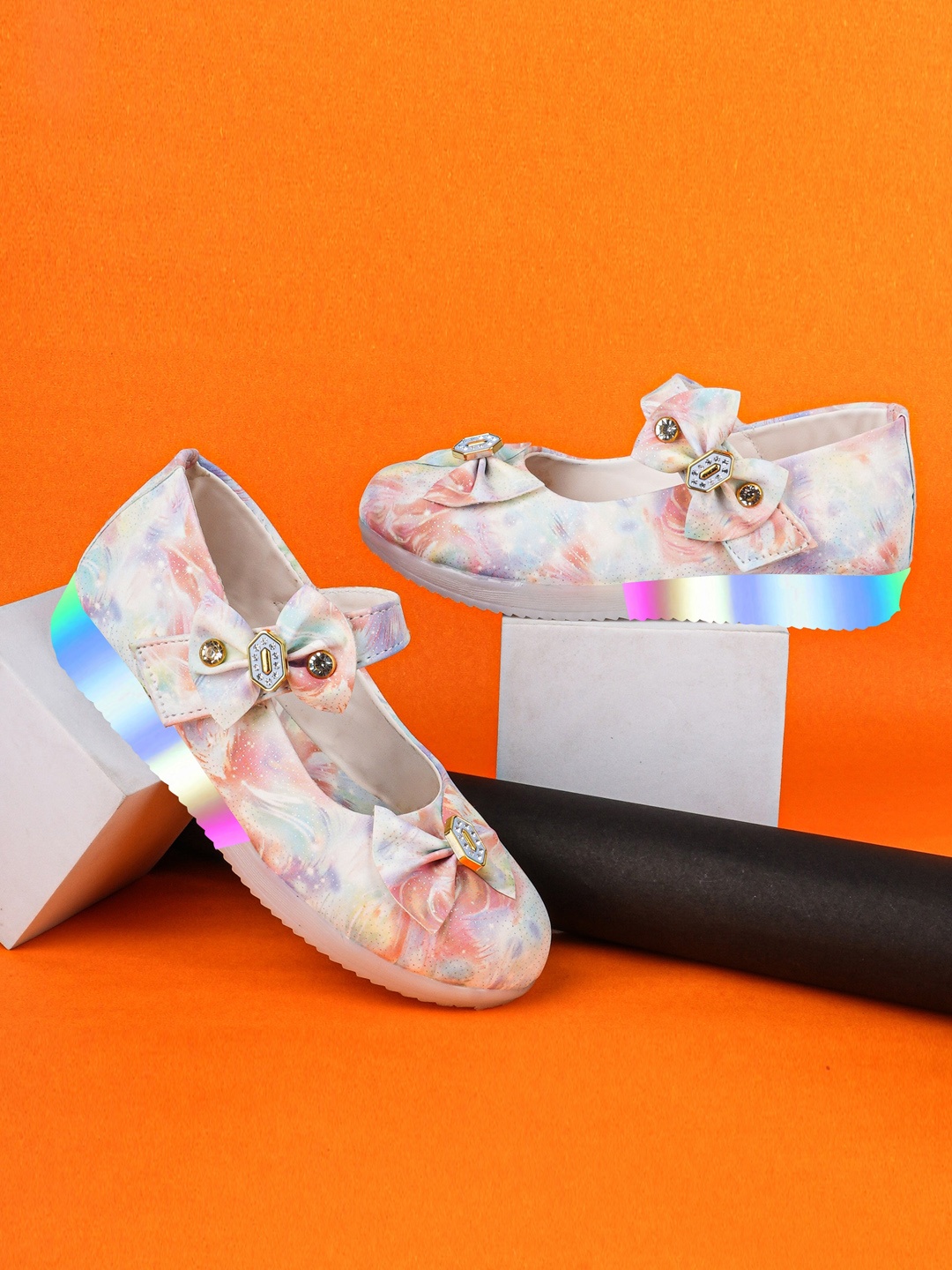 

BAESD Girls Printed Anti Skid Bow Detailed LED Ballerinas, White