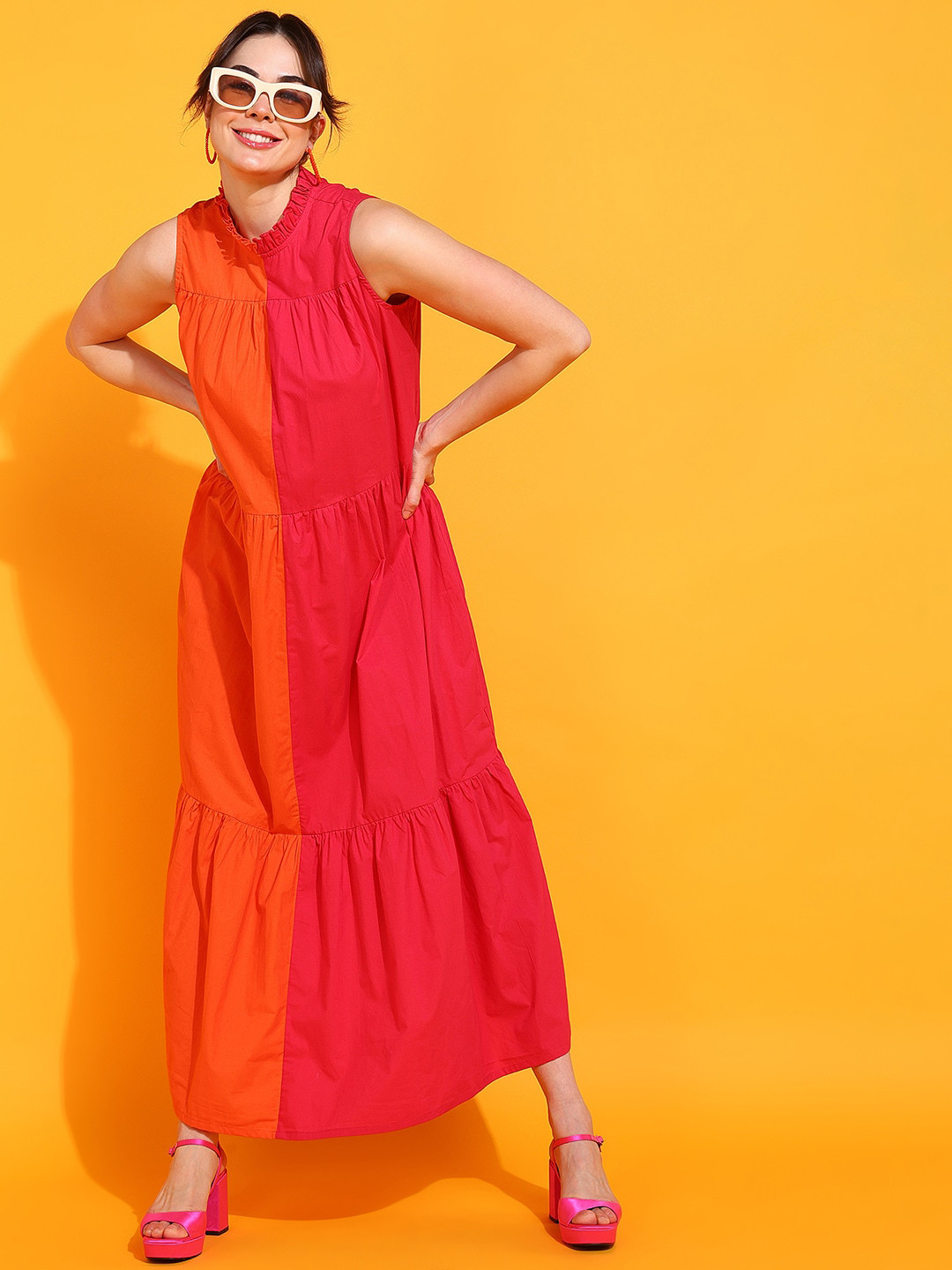 

DODO & MOA Red Colourblocked Round Neck Sleeveless Tiered Maxi Dress