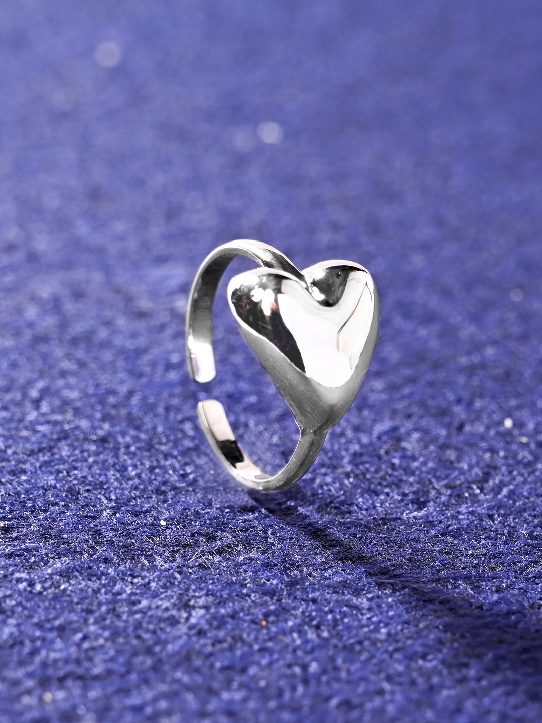 

Clara 925 Sterling Silver Rhodium-Plated Heart Finger Ring