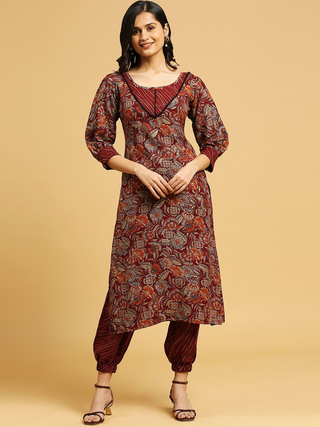 

GUFRINA Floral Printed Straight Kurta with Harem Pants, Maroon