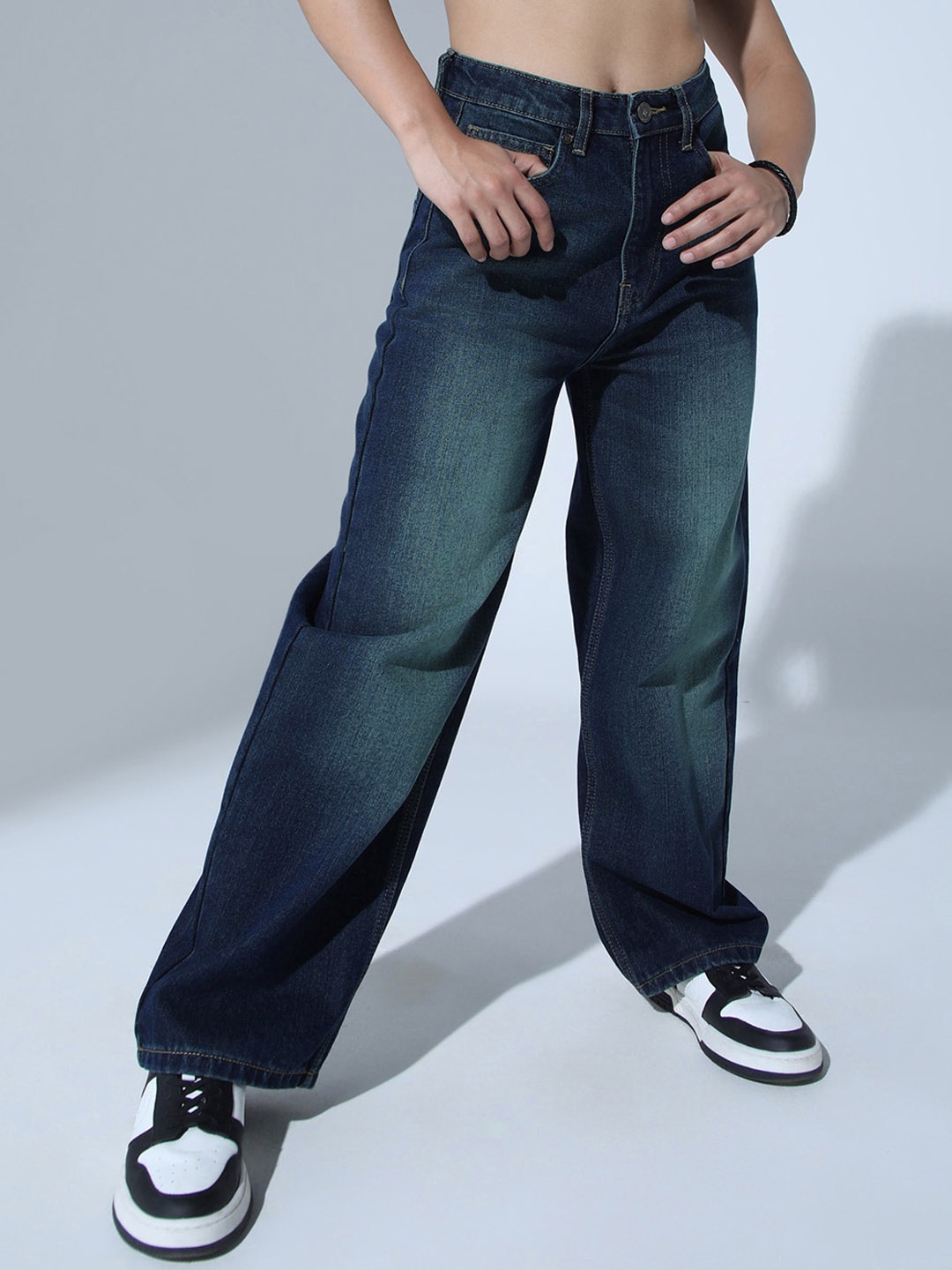 

Hubberholme Women 90's baggy High-Rise Heavy Fade Pure Cotton Jeans, Blue