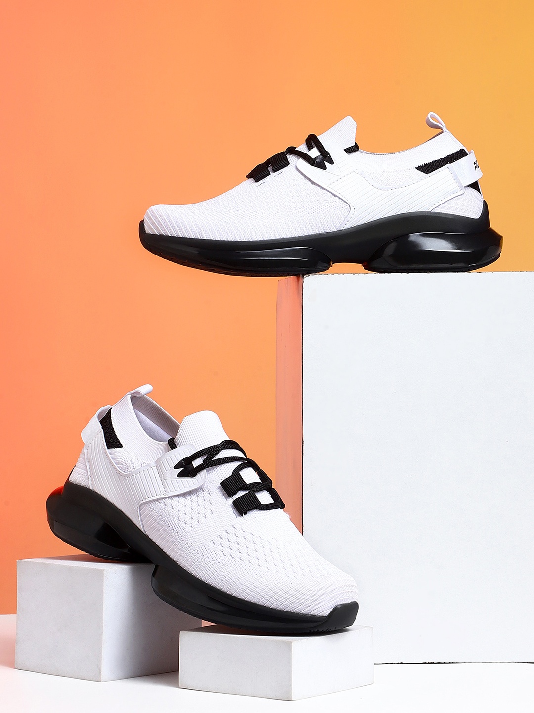 

PICAASO Men Lightweight Sneakers, White