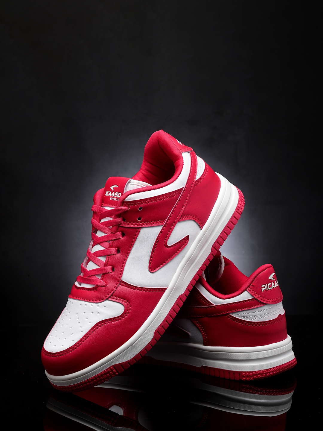 

PICAASO Men Colourblocked Memory Foam Lightweight Sneakers, Red