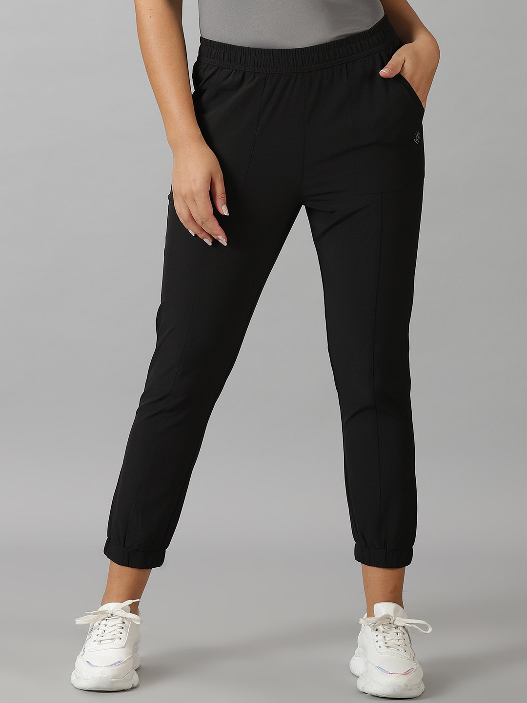 

DOMIN8 Women Mid-Rise Track Pant, Black