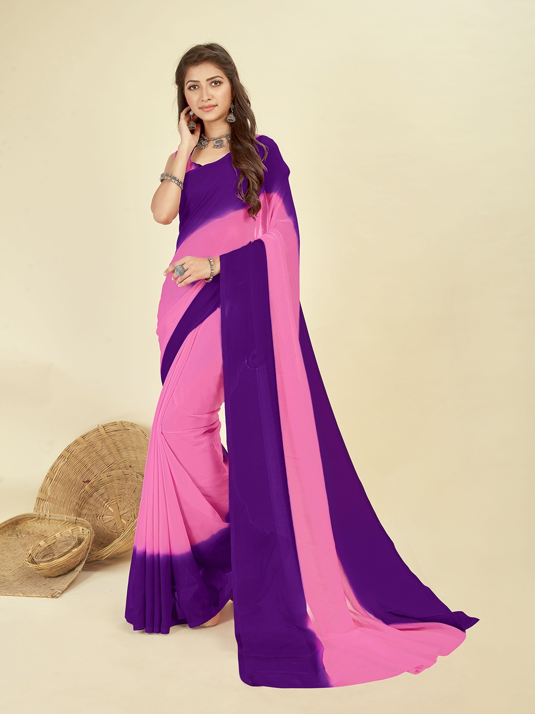 

Moda Rapido Colourblocked Saree With Unstitched Blouse Piece, Purple