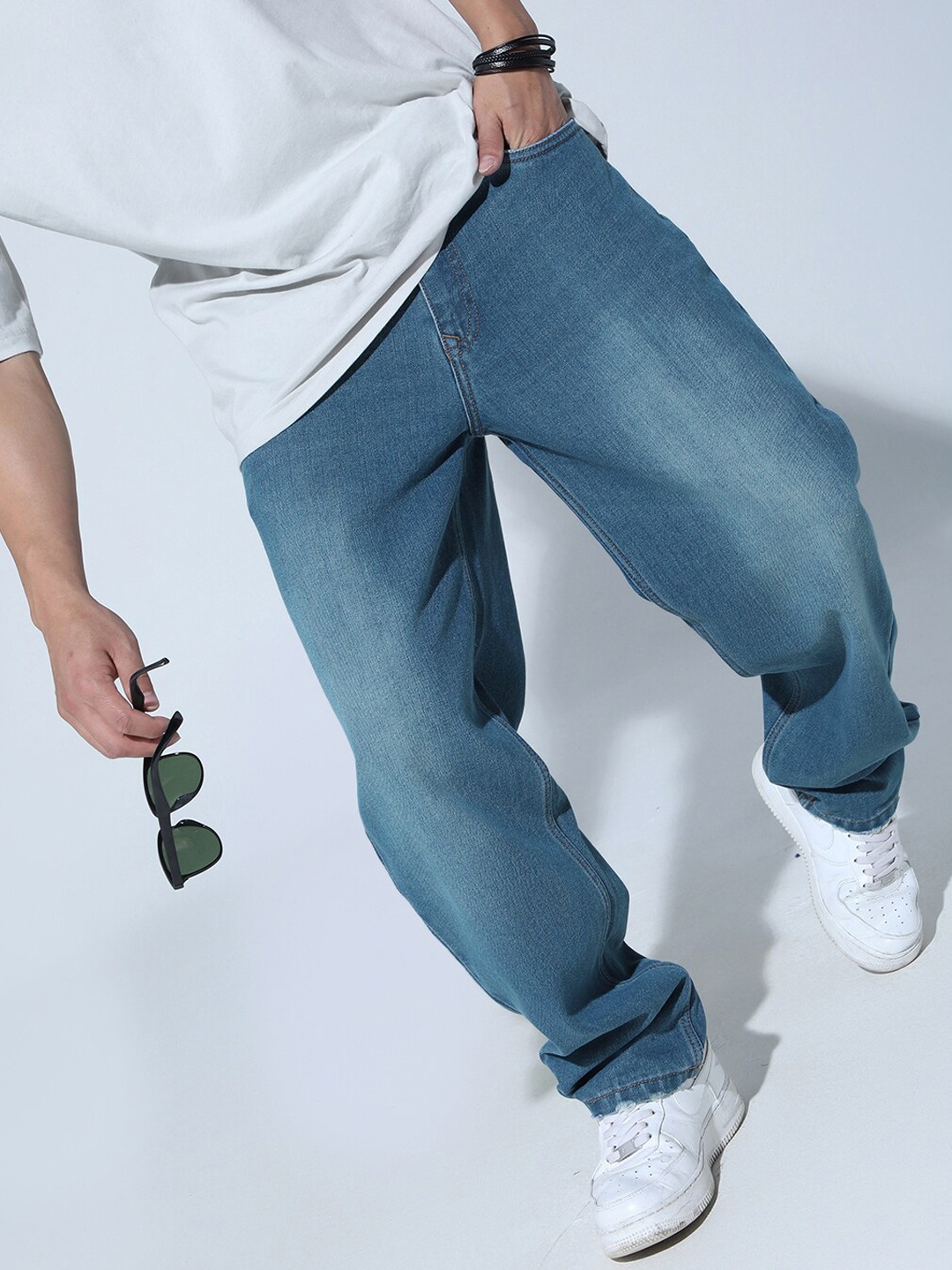 

Hubberholme Men 90's Relaxed Straight Fit Mid-Rise Pure Cotton Jeans, Blue