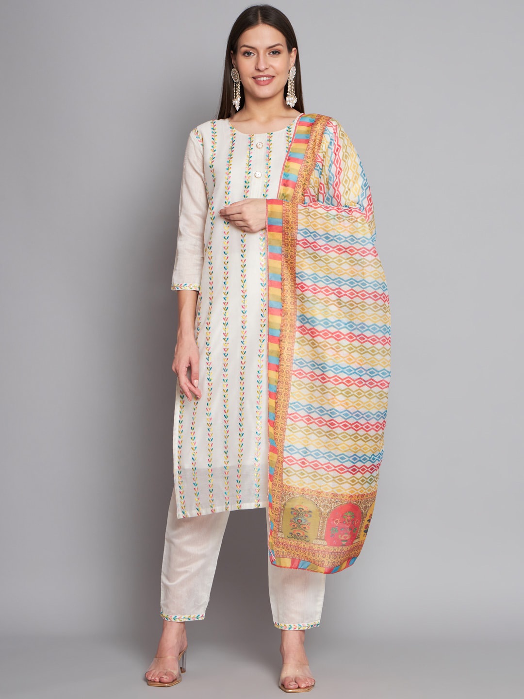 

GUFRINA Floral Embroidered Straight Kurta & Trousers With Dupatta, White