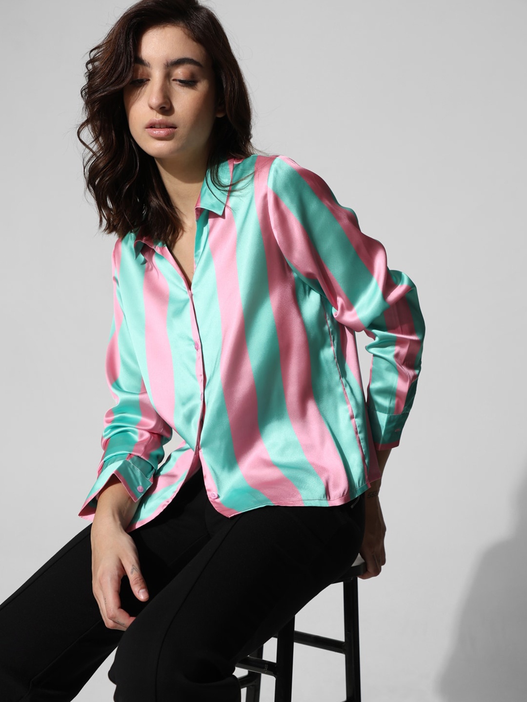 

ONLY Vertical Striped Spread Collar Casual Shirt, Green