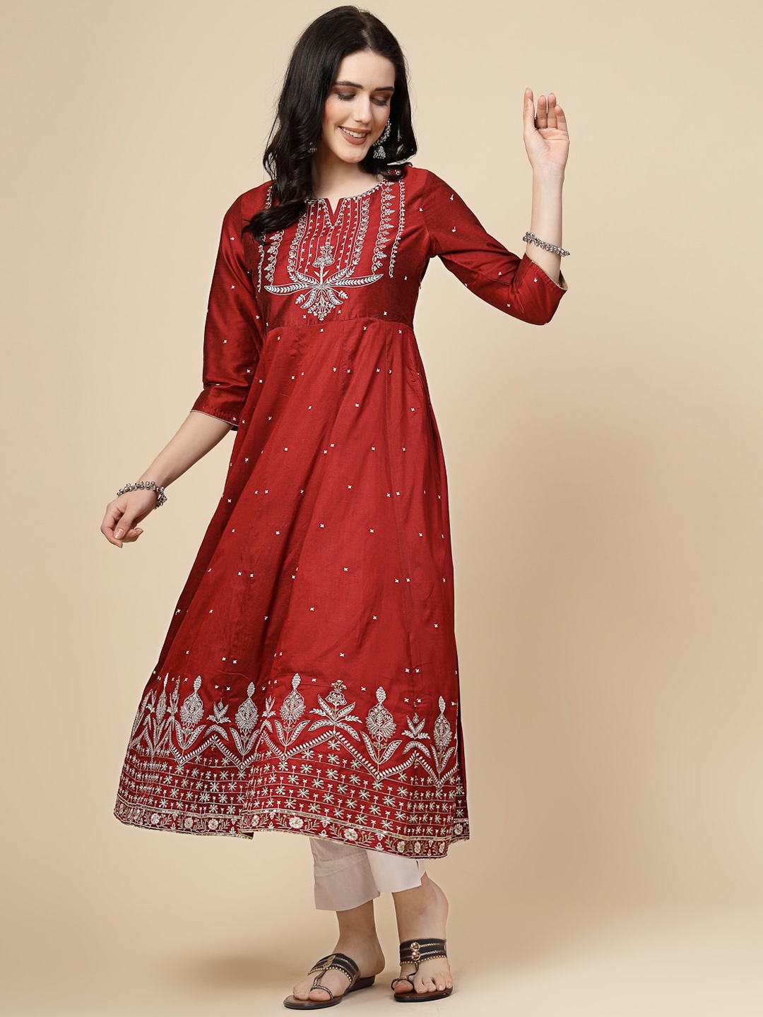 

Sangria Floral Embroidered Notched Round Neck Anarkali Kurta, Maroon