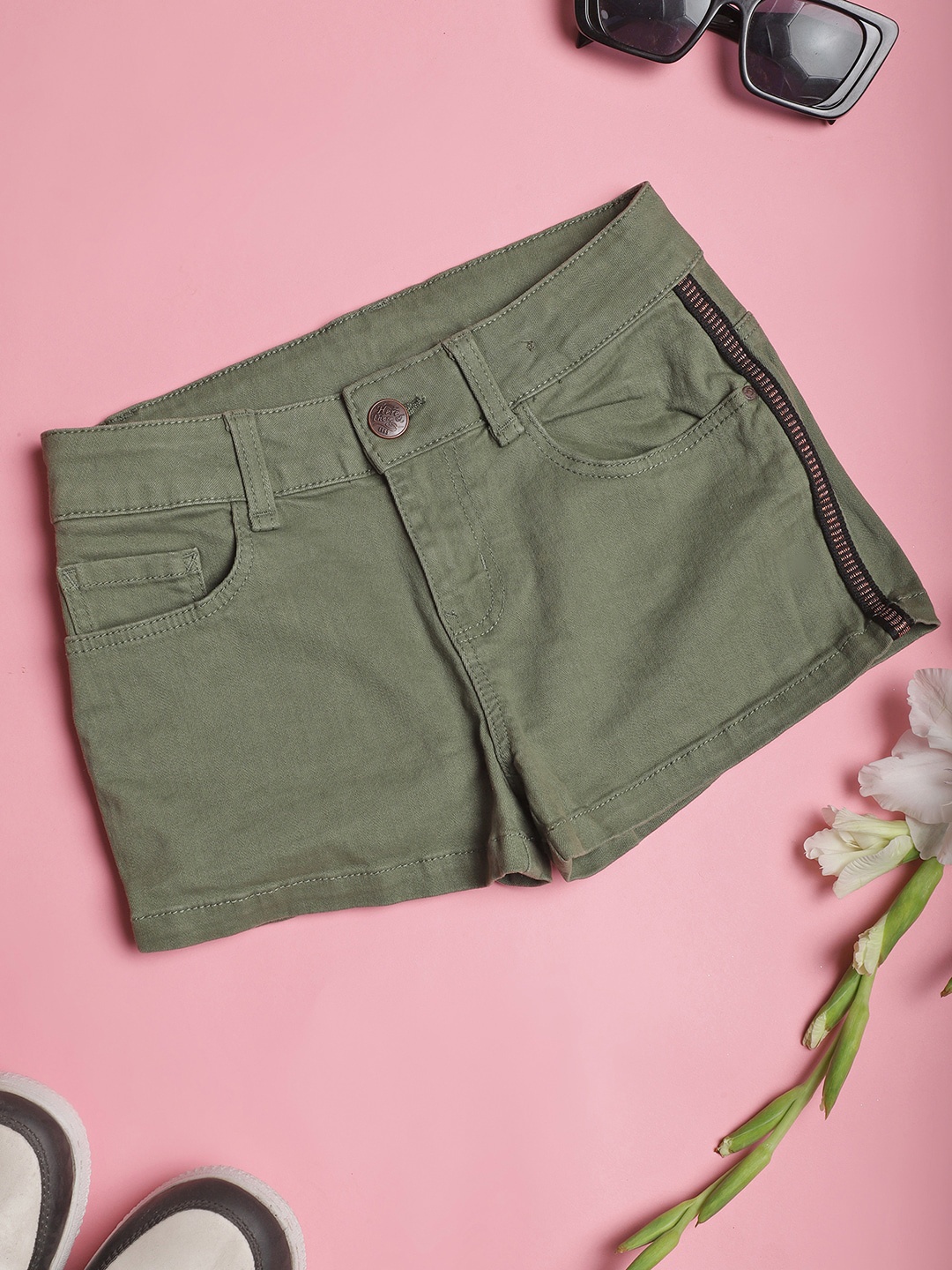 

NEUDIS Girls Mid Rise Denim Shorts, Olive
