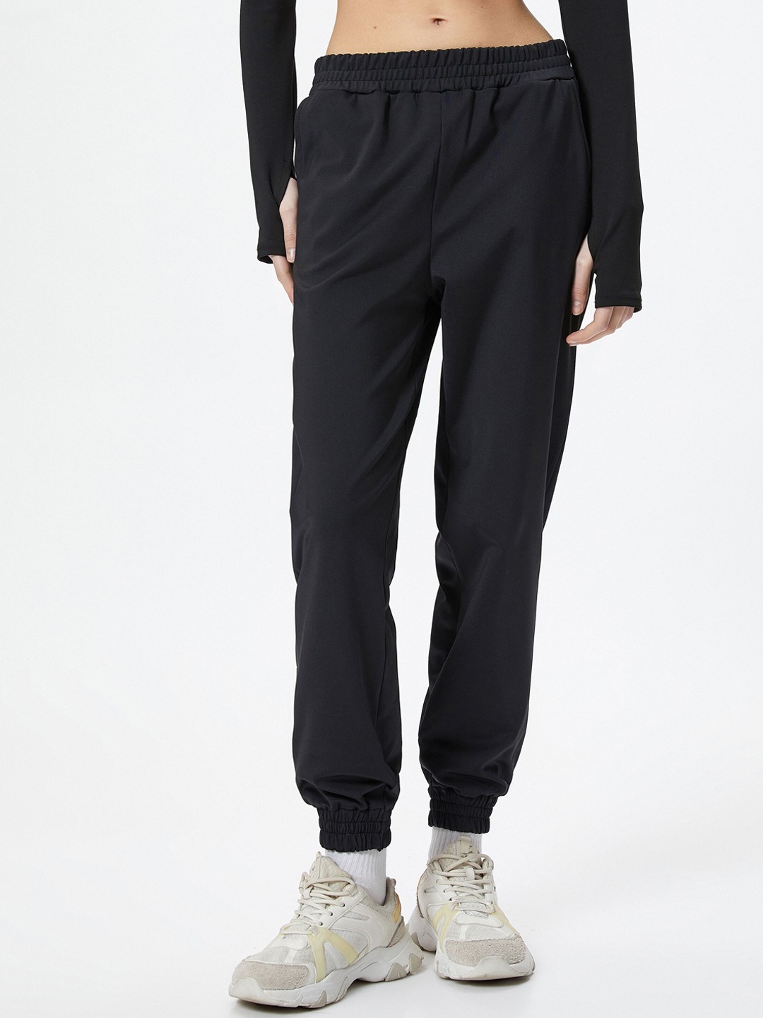 

Koton Women Mid-Rise Joggers, Black