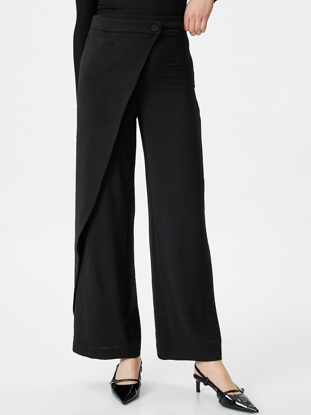 

Koton Women Mid Rise Parallel Trousers, Black