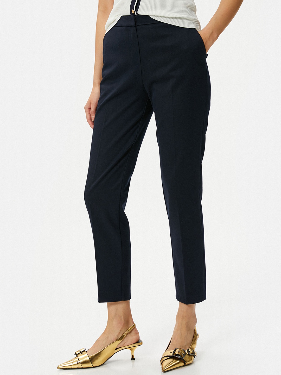 

Koton Women Mid Rise Trousers, Navy blue