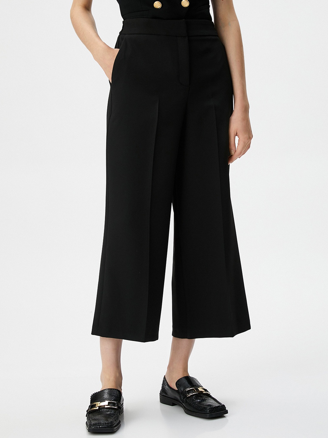 

Koton Women Mid Rise Culottes, Black
