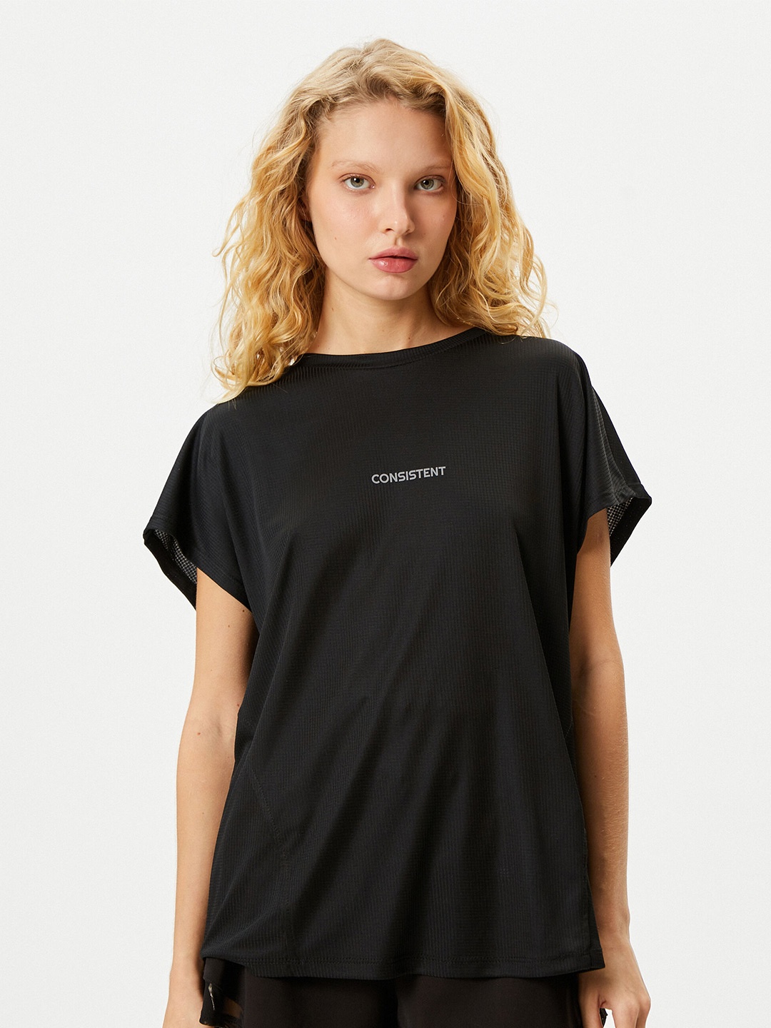 

Koton Round Neck Extended Sleeves T-shirt, Black
