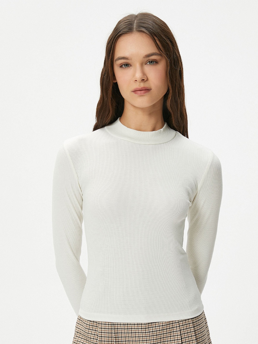 

Koton Round Neck Long Sleeves T-shirt, Off white