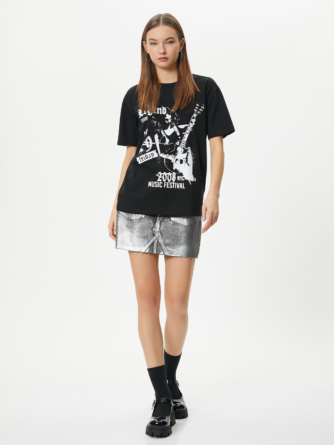 

Koton Graphic Printed Drop Shoulder Sleeves Pure Cotton T-Shirt, Black
