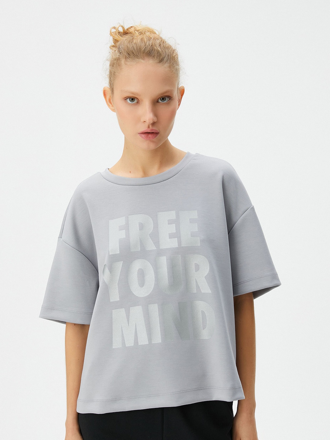 

Koton Typography Printed Drop-Shoulder Sleeves T-shirt, Grey