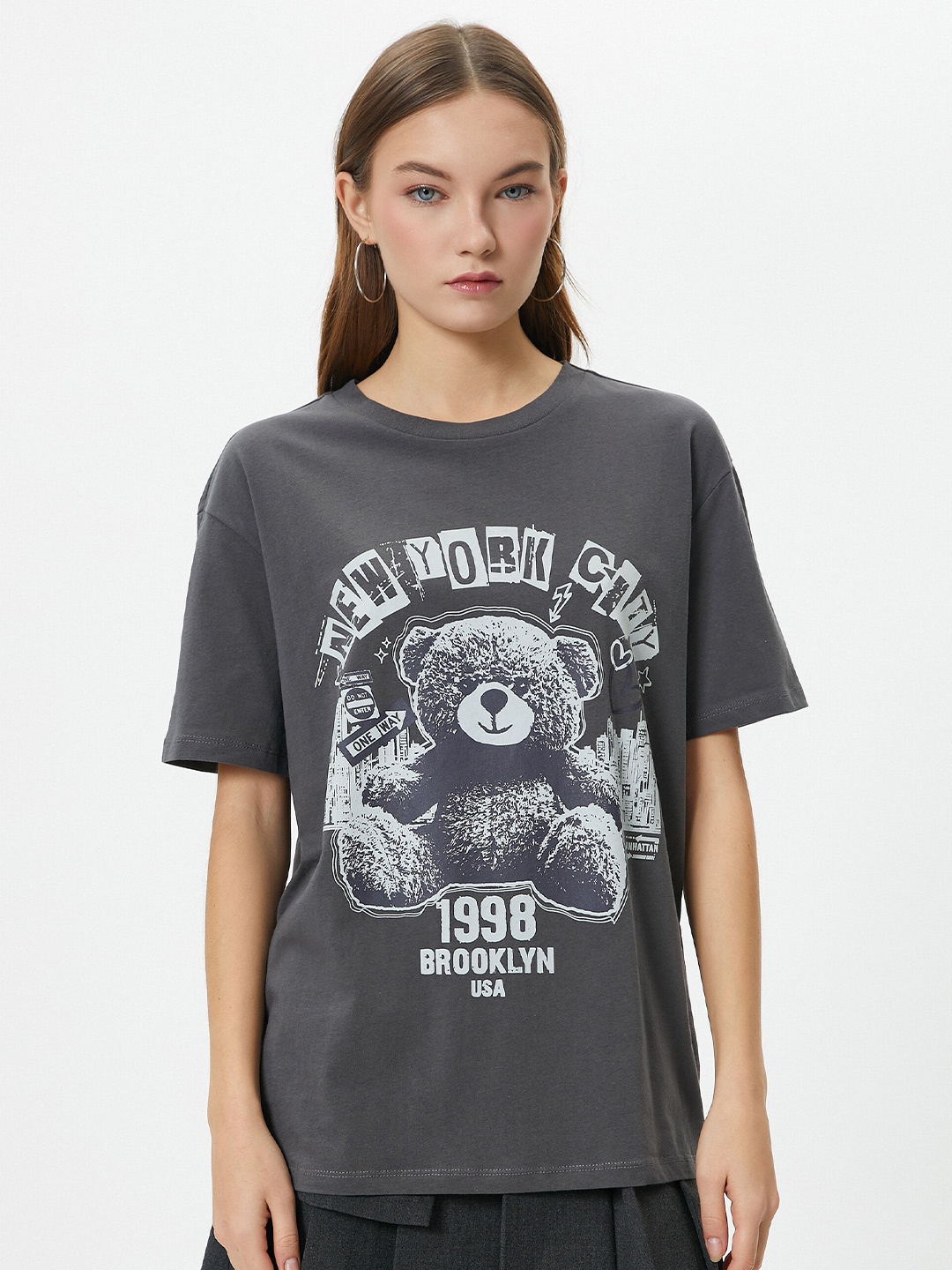

Koton Graphic Printed Drop-Shoulder Sleeves Pure Cotton T-shirt, Grey