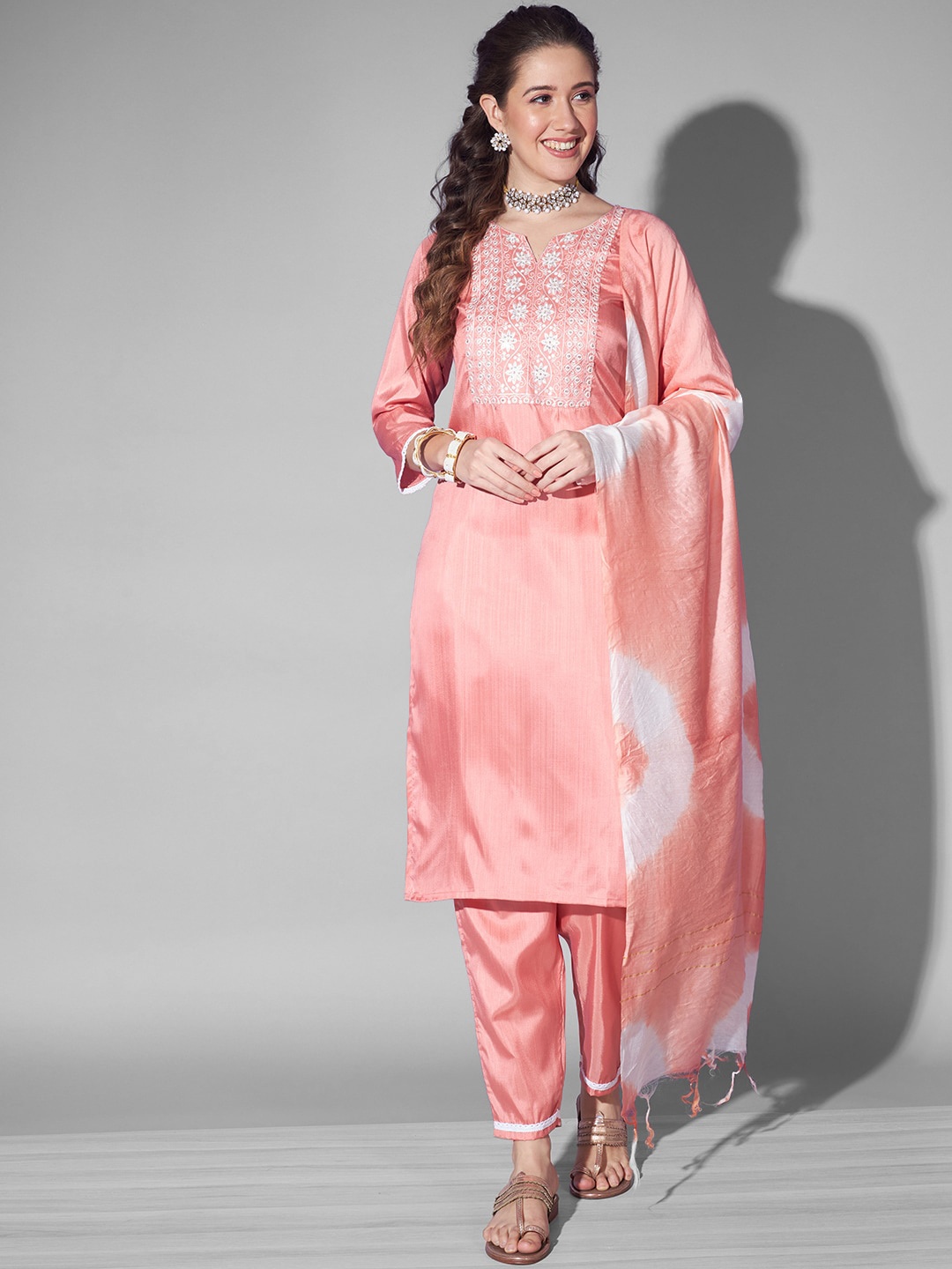 

GUFRINA Ethnic Motifs Yoke Design Thread Work Kurta & Trousers With Dupatta, Peach