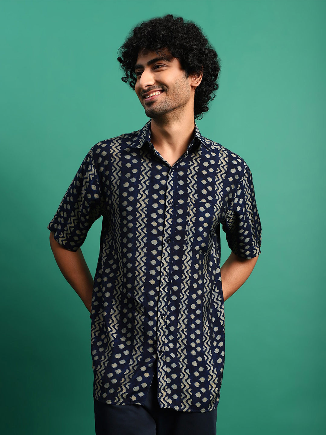 

Ramas Classic Geometric Printed Spread Collar Shirt, Navy blue