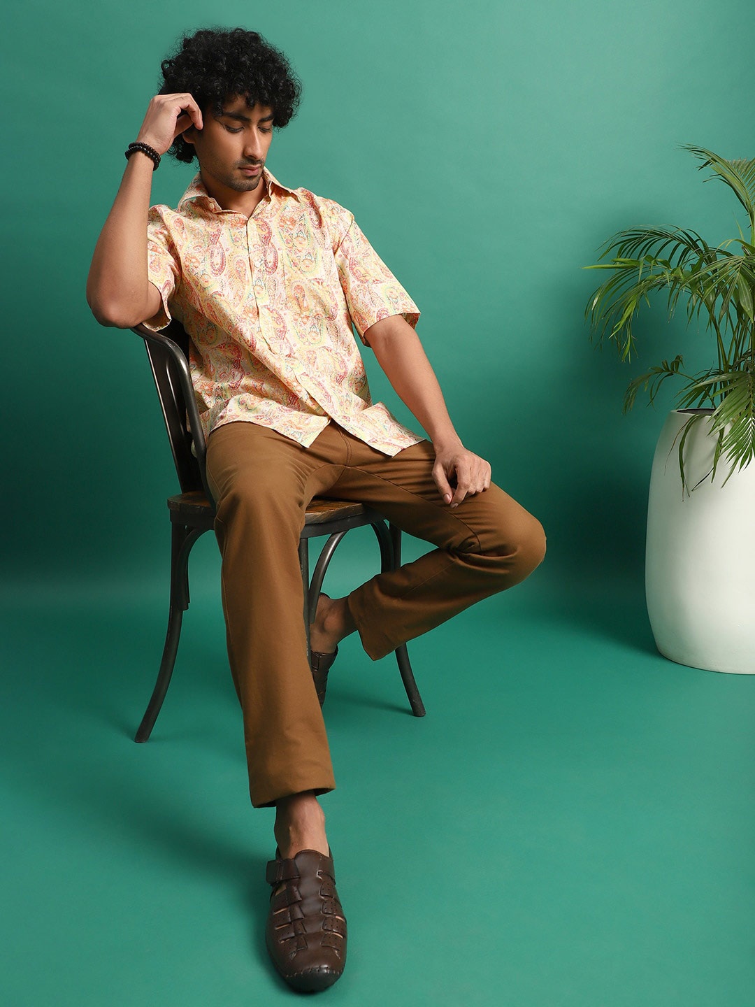 

Ramas Classic Floral Printed Cotton Casual Shirt, Yellow