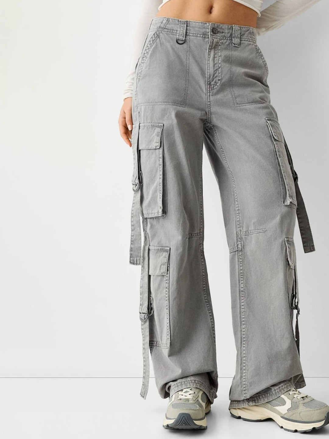 

BROADSTAR Women Smart Straight Fit High-Rise Easy Wash Cotton Cargos, Grey