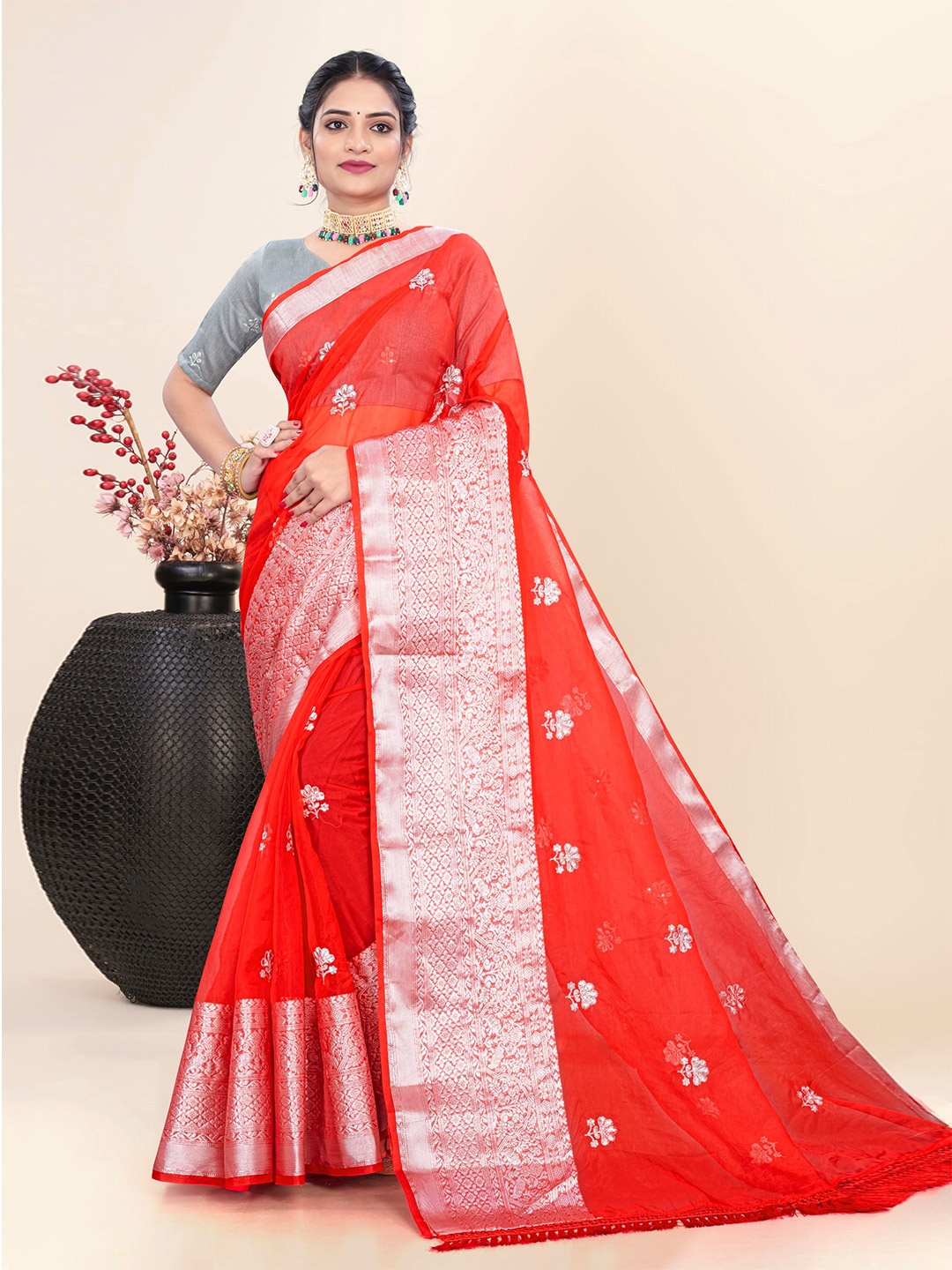 

Celeb Styles Ethnic Motifs Woven Design Zari Organza Kanjeevaram Saree, Red
