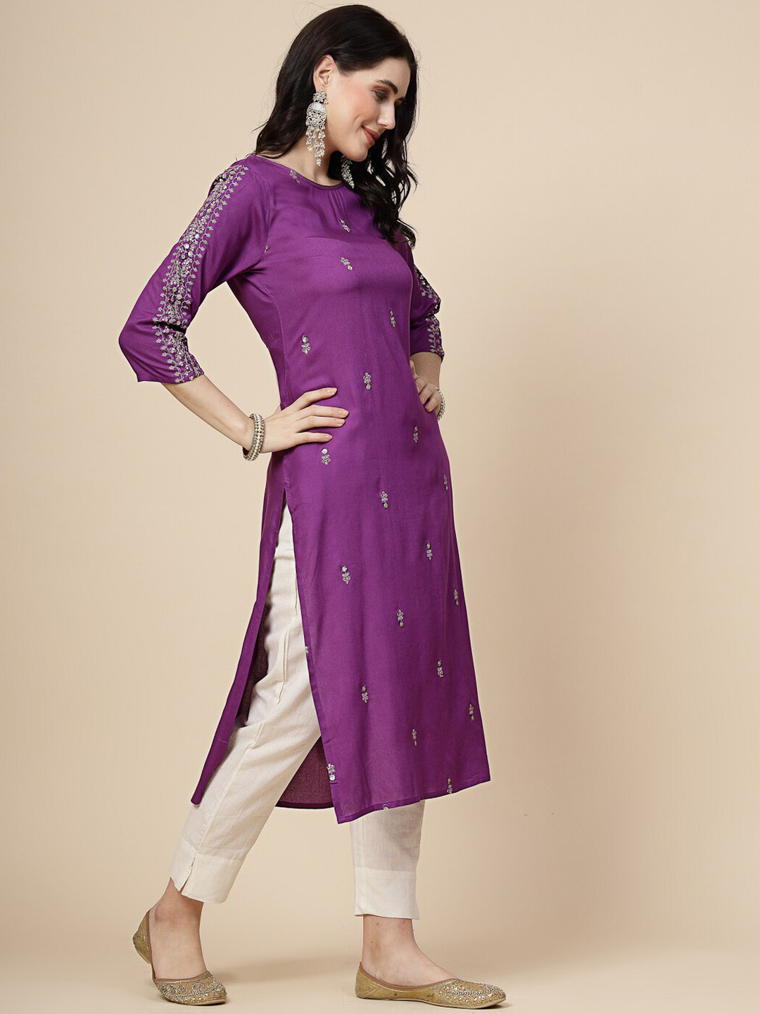 

Ramas Ethnic Motifs Embroidered Sequinned Kurta, Purple