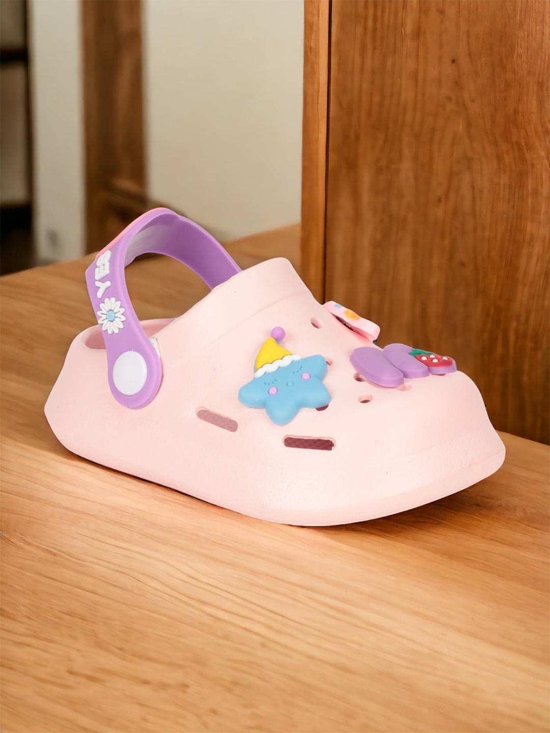 

Lil Lollipop Kids Applique Anti Slip Clogs, Pink