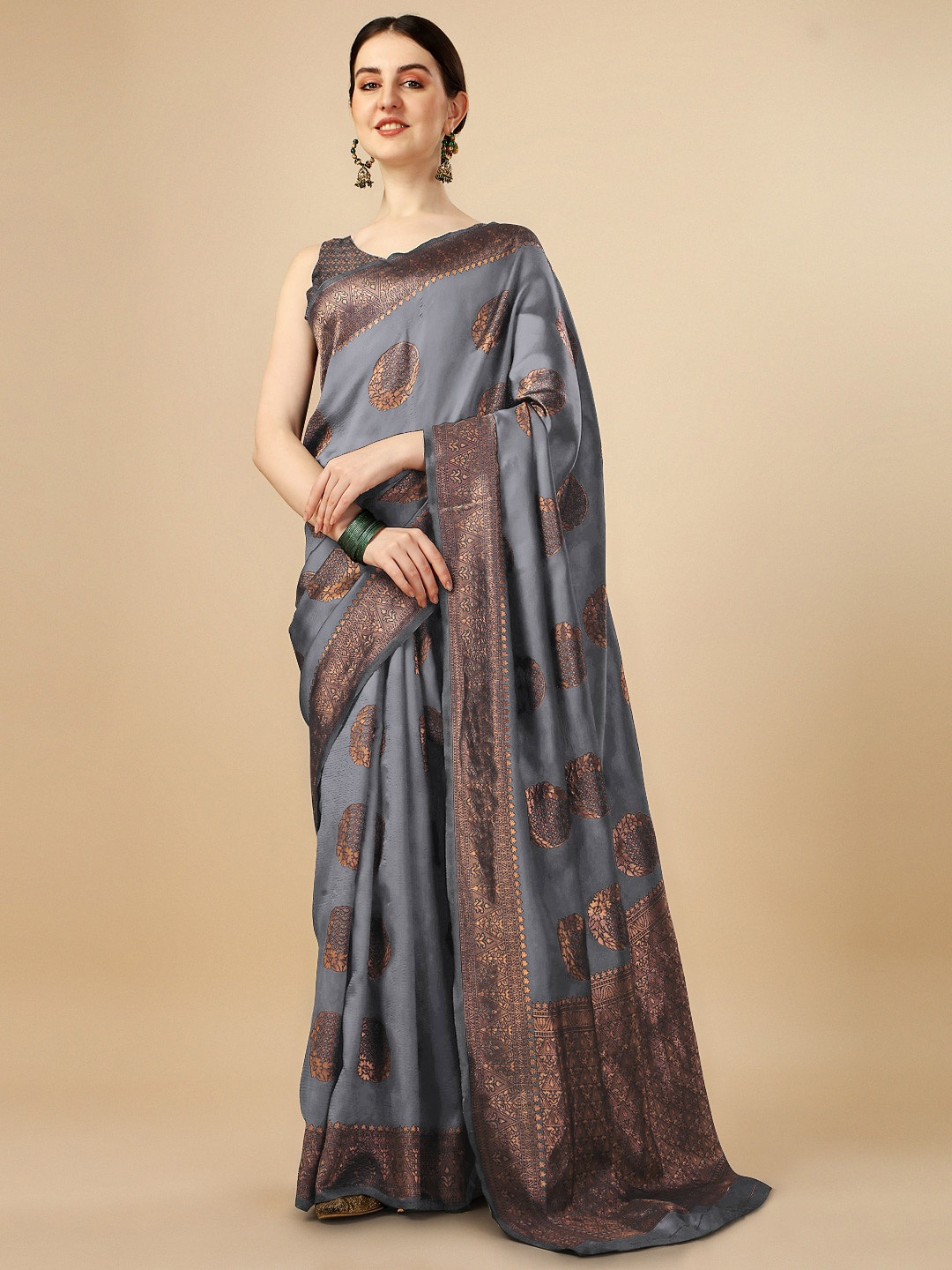 

Naishu Trendz Ethnic Motifs Woven Design Pure Silk Kanjeevaram Saree, Grey