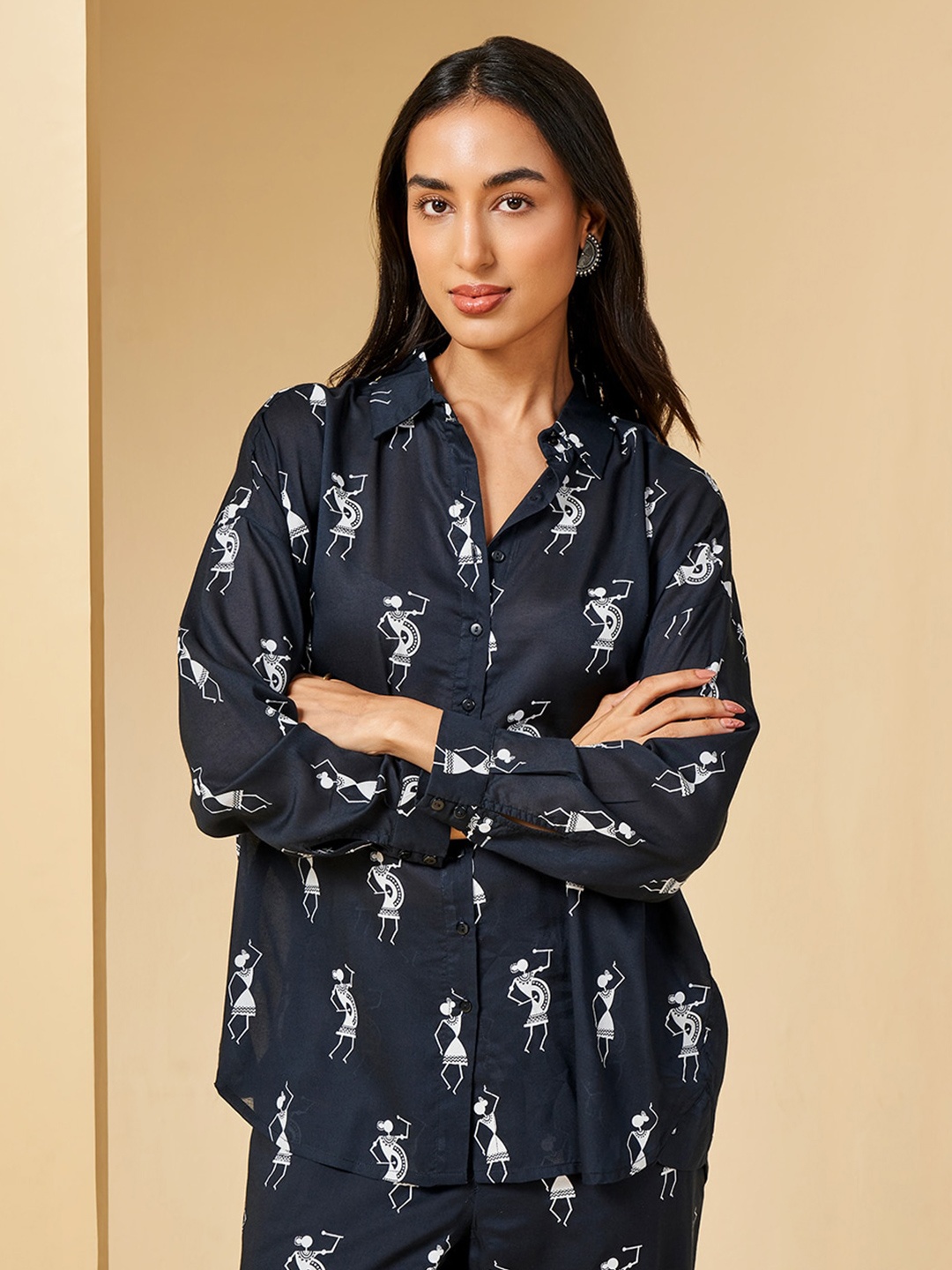 

Global Desi Graphic Printed Mandarin Collar Shirt Style Top, Black