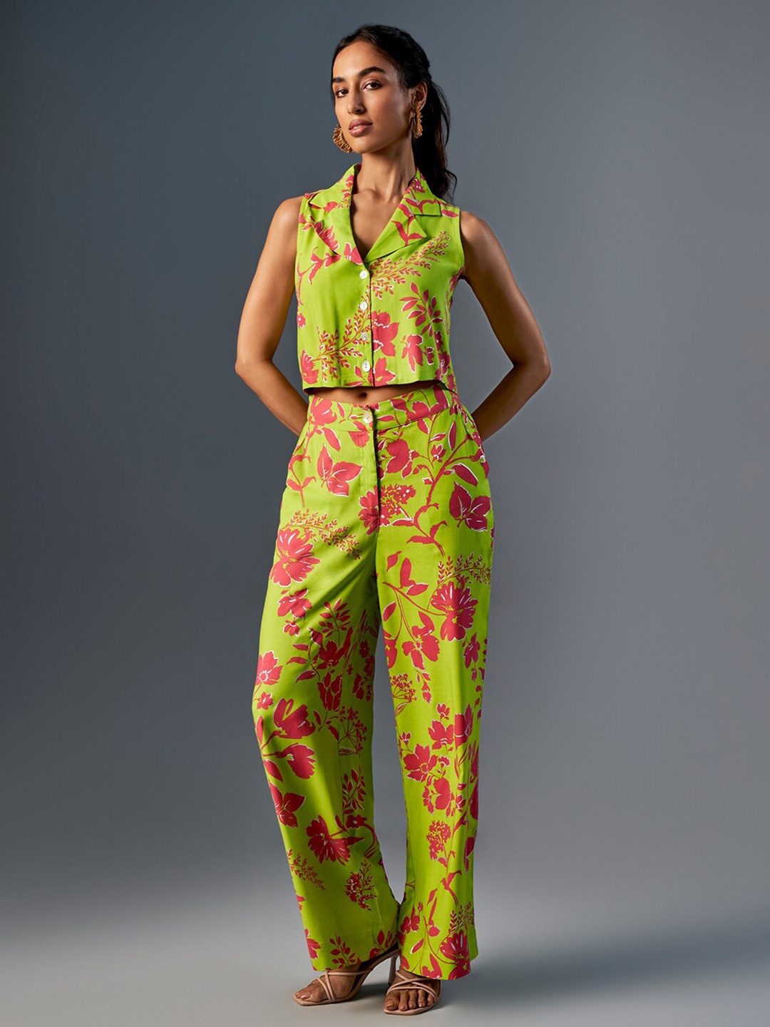 

Global Desi Printed Shirt With Trousers, Lime green