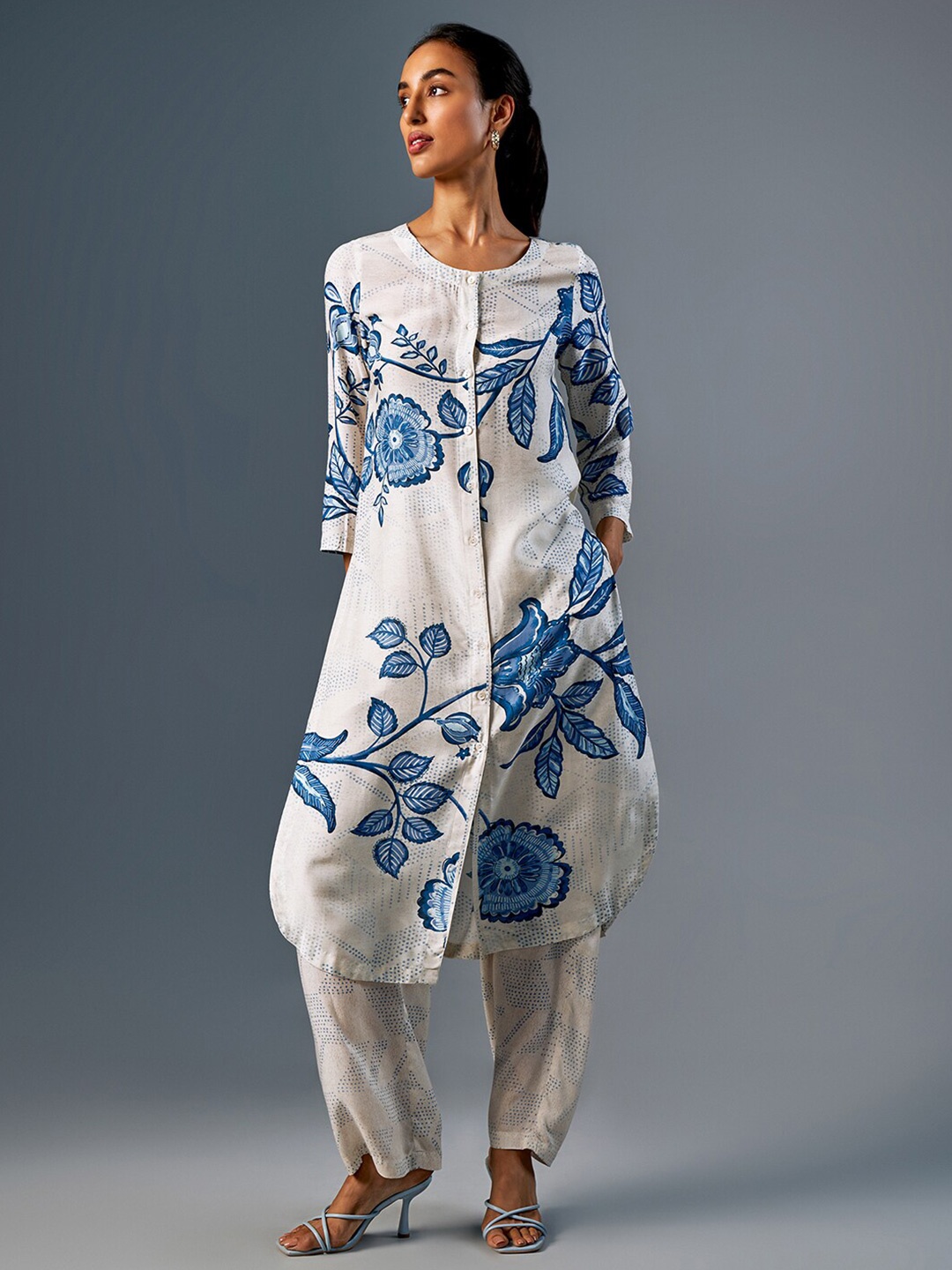 

Global Desi Floral Printed Panelled Kurta With Trouser, Off white